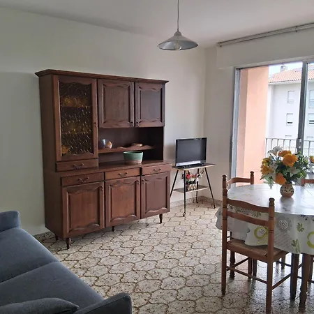 4 Personnes A St Raphael Apartament *